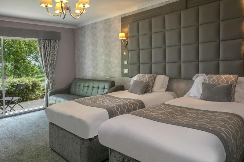 Superior Twin Room - Non-Smoking image 2
