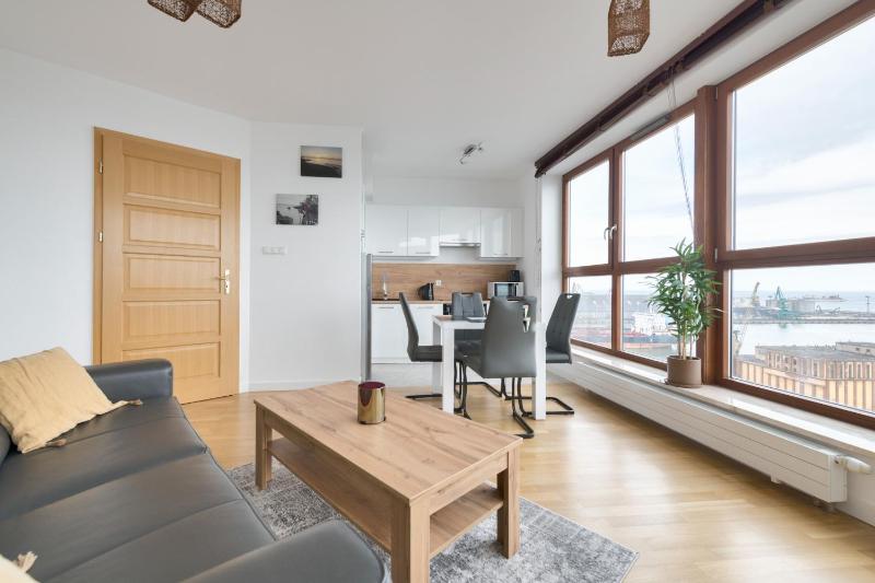SEA TOWERS Panorama Apartments by Noclegi Renters - image 47