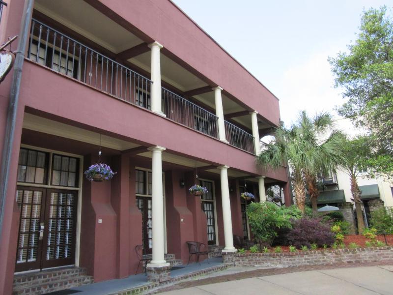 Hilton Vacation Club Lodge Alley Inn Charleston - image 36