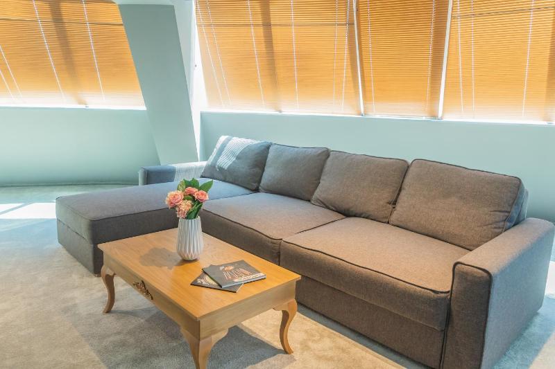 Junior Suite with Balcony image 4