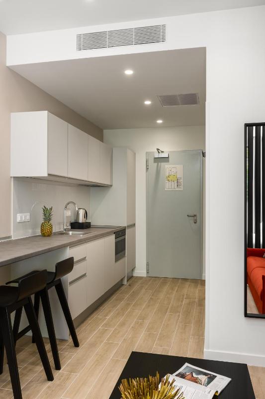 Standard Studio with Patio image 4