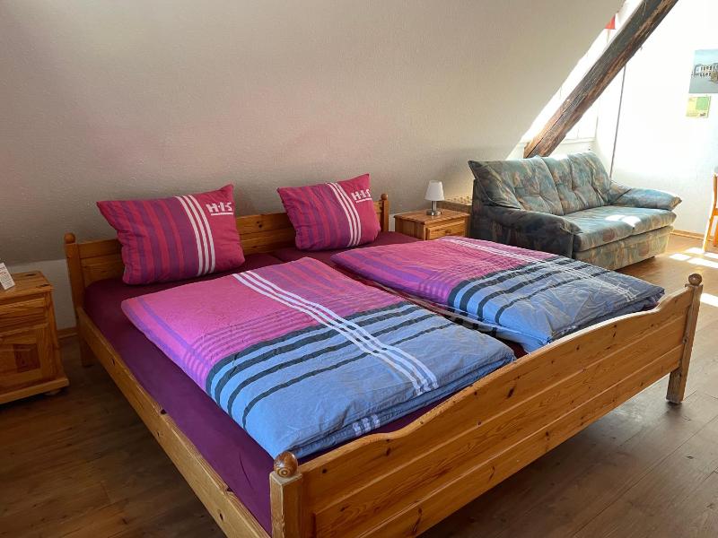 Large Double Room image 4