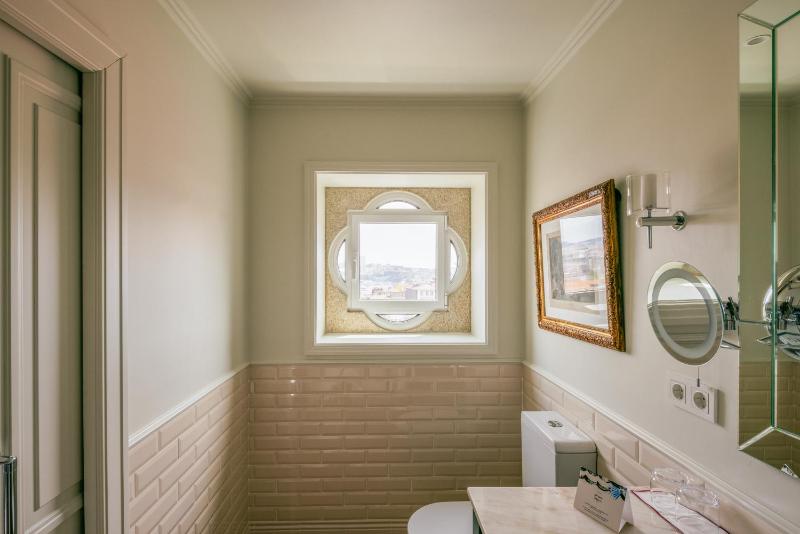 Junior Suite image 3