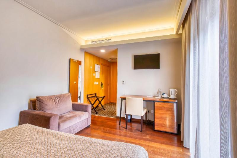 Double or Twin Room image 1