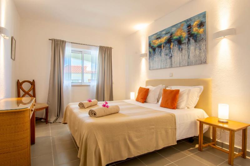 Two-Bedroom Apartment with Sea View image 4