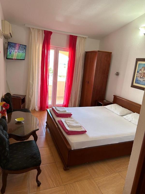 One-Bedroom Apartment with Balcony image 1