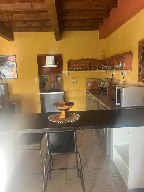 Three-Bedroom Apartment (6 Adults) image 3