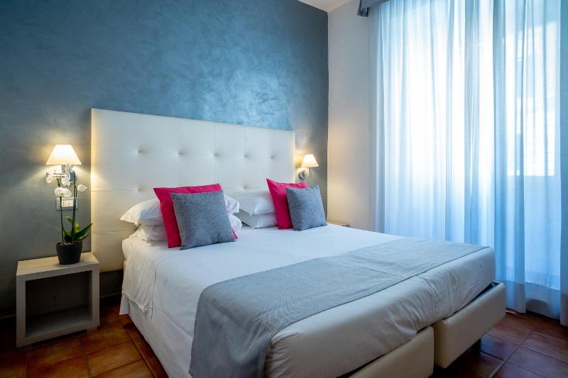 Superior Double or Twin Room image 4