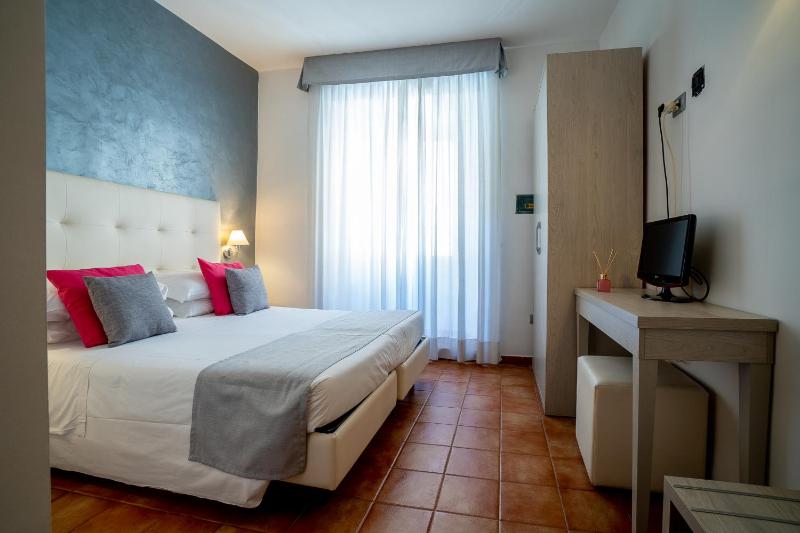 Superior Double or Twin Room image 2