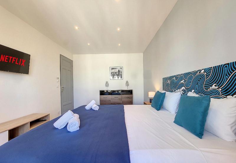 Nestor&Jeeves - PALAIS HISPANIA - Top floor apartment - image 2