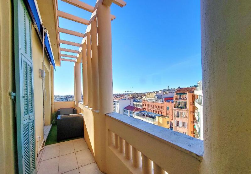 Nestor&Jeeves - PALAIS HISPANIA - Top floor apartment - image 3
