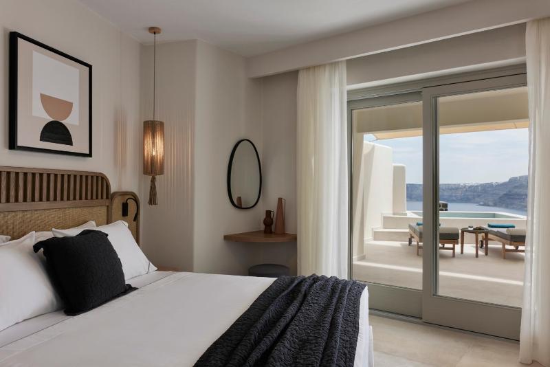 Junior Suite with Sea View image 3