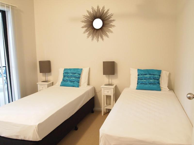 Edge Apartments Cairns - image 11