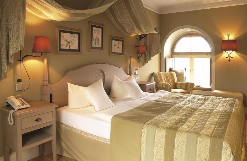 Landschloss Double Room II image 3