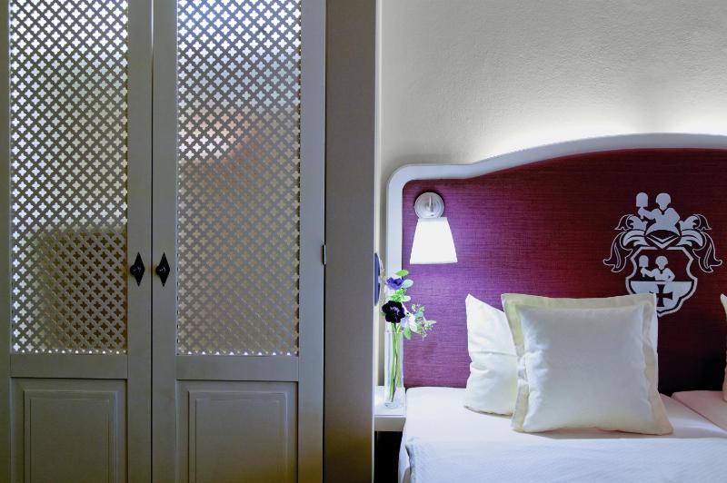 Landschloss Double Room II image 4