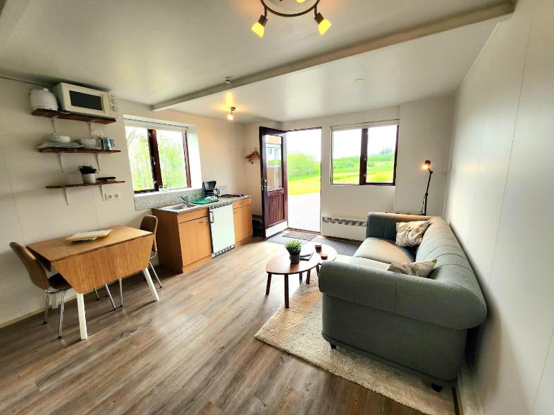 Studio Apartment image 1