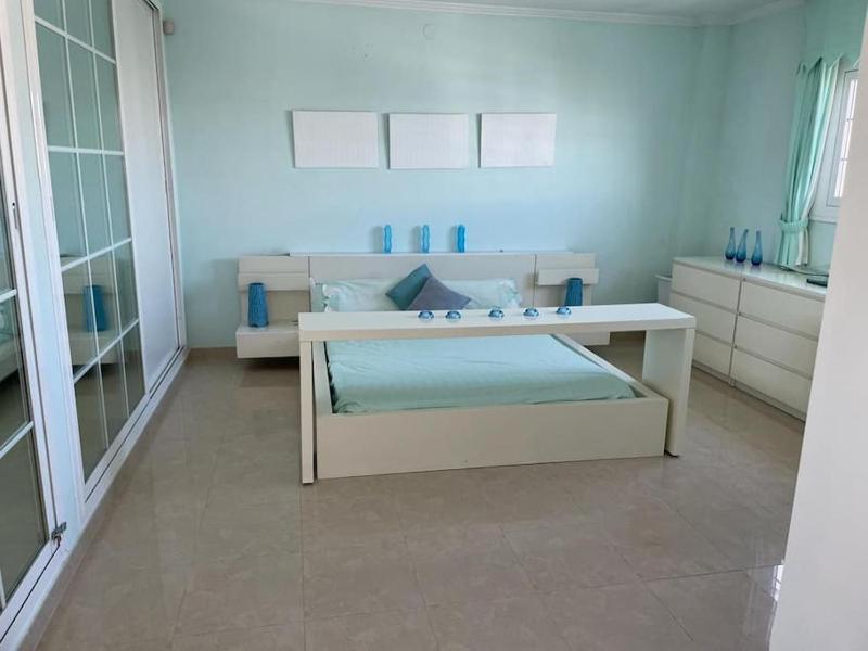 Stunning 5 bedroom Villa Images