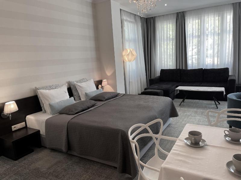 Family Room With Kitchenette image 4