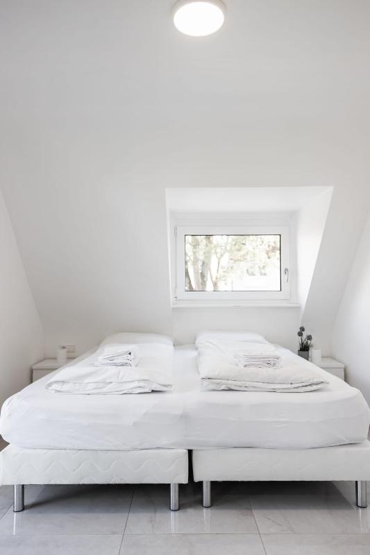 Rooms by StayStay I 24 Hours Check-In - image 50