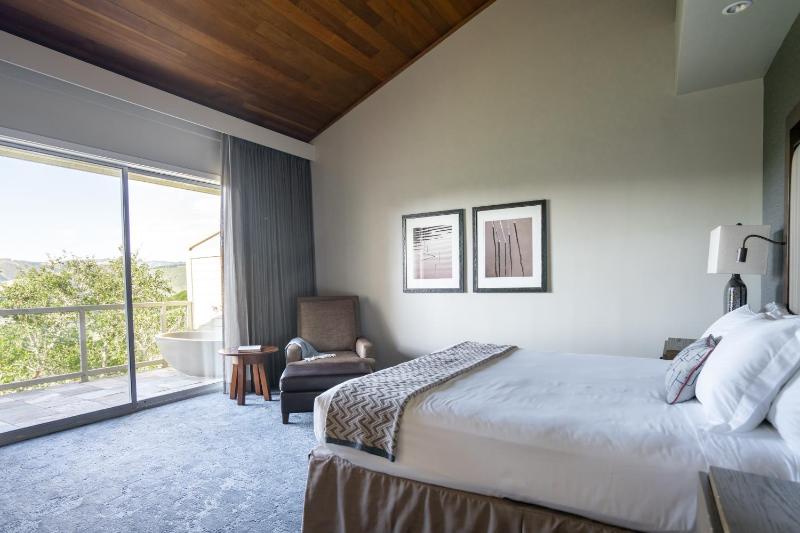 One Bedroom Suite - Disability Access image 2