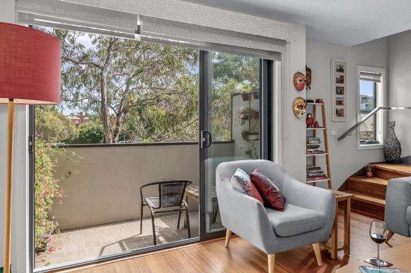 StayCentral - Thornbury Entertainer Townhouse - image 12