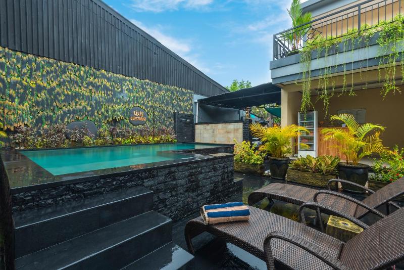 Liliy Guest House Kuta - image 23