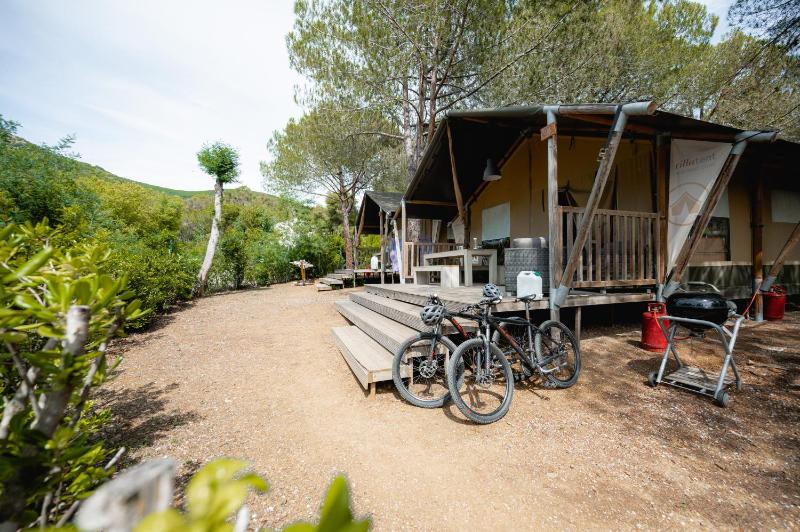 Glamping at Elba - image 27