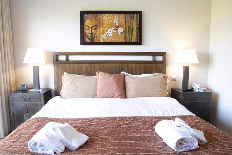 Malibu Mansions by the beach by ALFRESCO STAYS - image 23