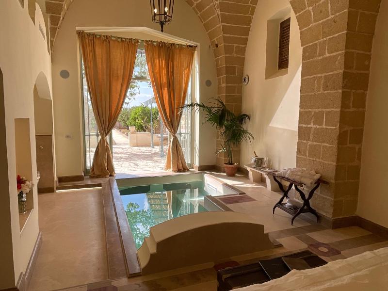 Suite with Private Pool image 3