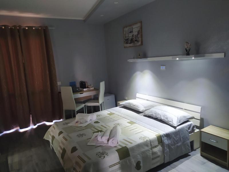 The Queen Tropea - image 34