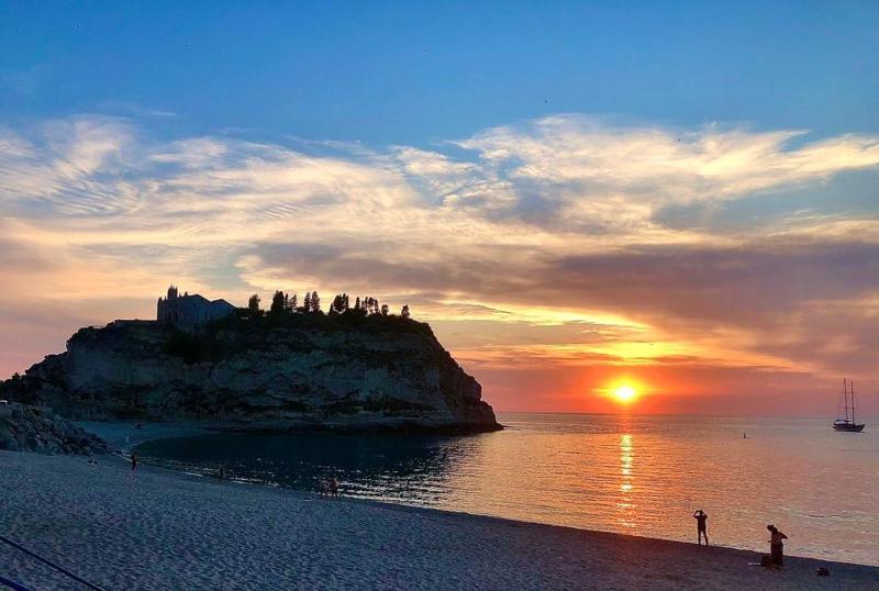 The Queen Tropea - image 39