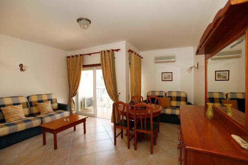 One-Bedroom Apartment with Balcony image 2