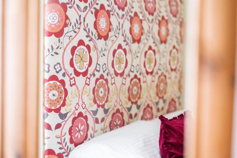 Very Small Double Room image 4