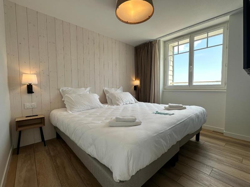  Apartment with Sea View image 2
