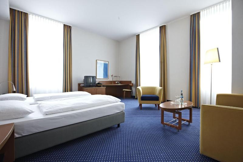 Executive Double Room image 1