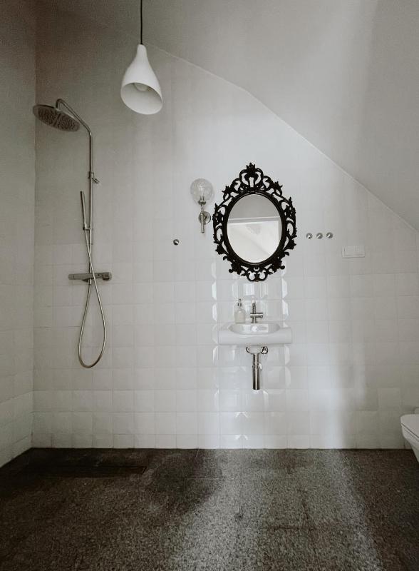 Two-Bedroom House image 4