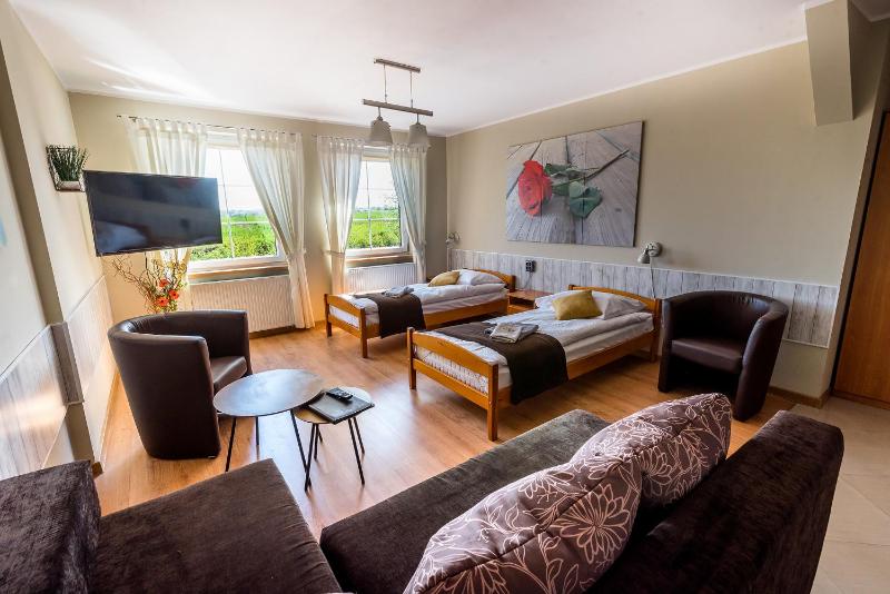 Studio Apartment image 1