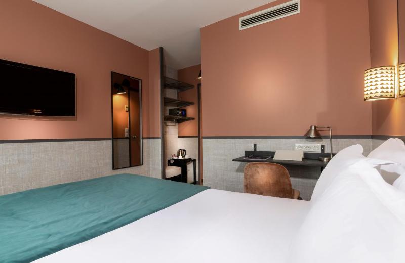 Superior Double Room image 4