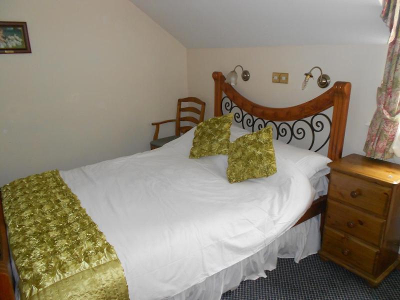 Double Room image 1