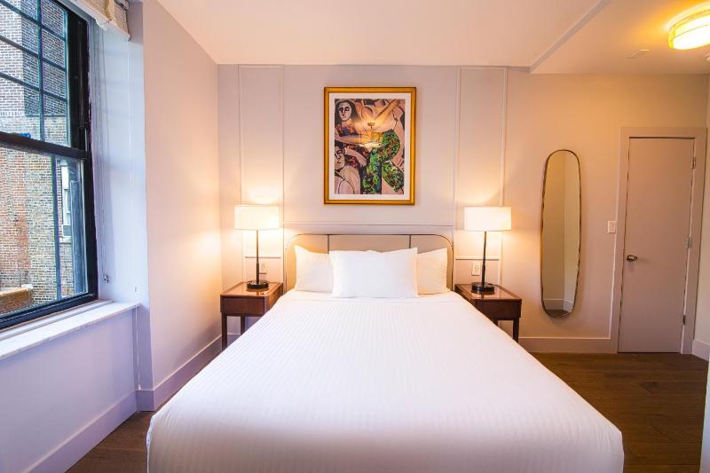 Standard 1 Full Bed image 4