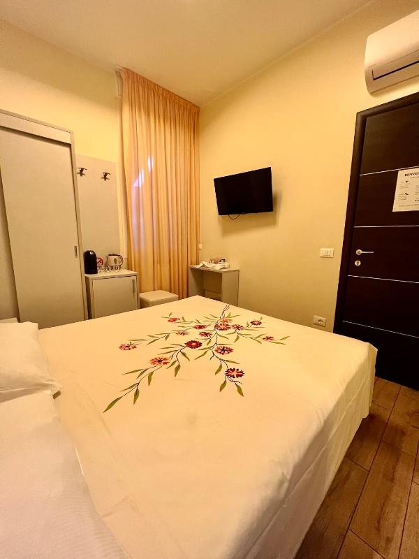 Single Room image 1