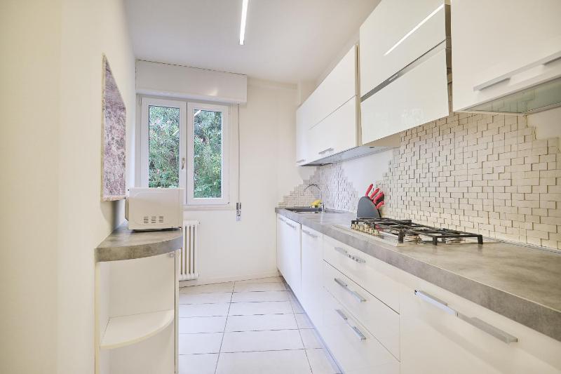 Front Lake Apartment Bardolino - image 11