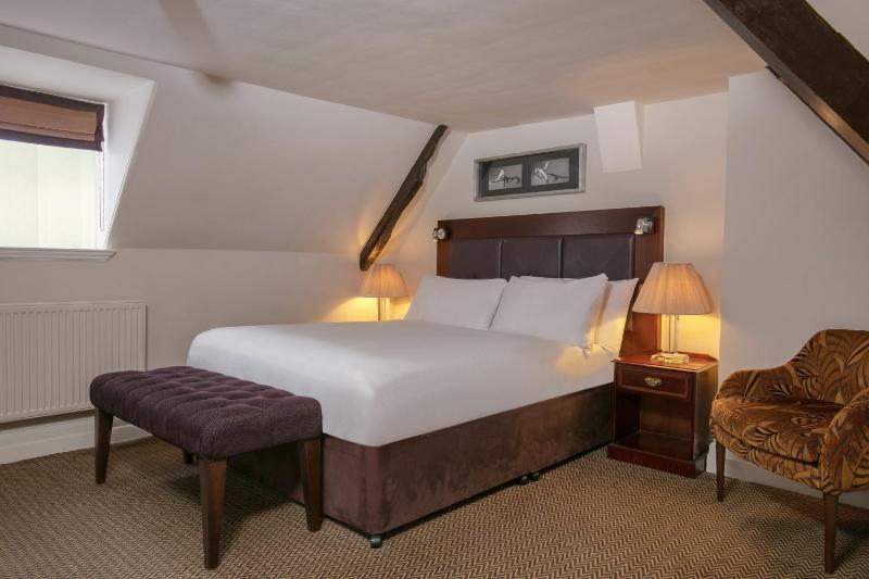 Manor House Double Room image 4