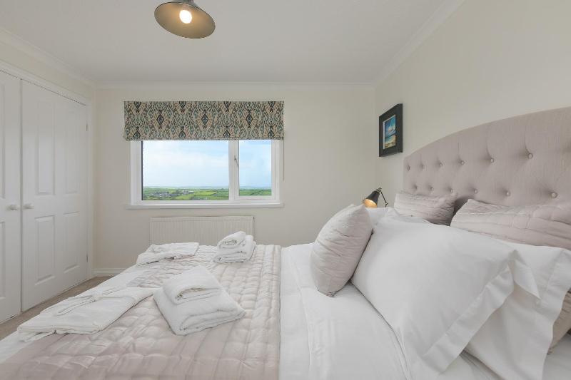 Broadlands - image 28