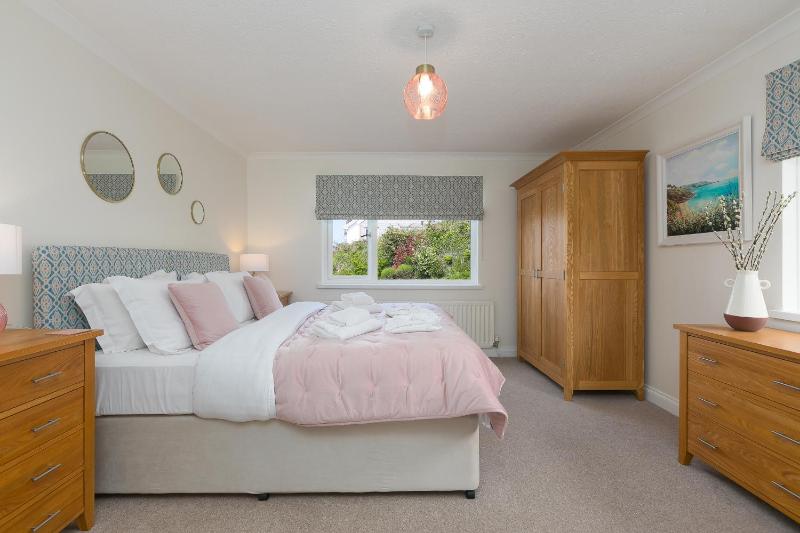 Broadlands - image 7