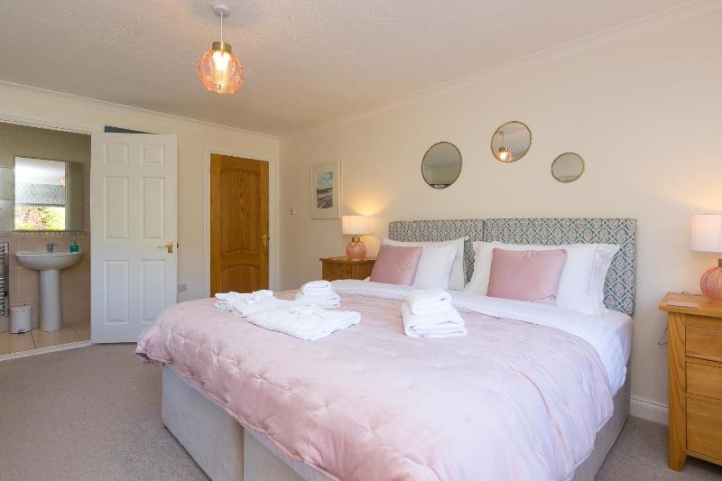 Broadlands - image 50