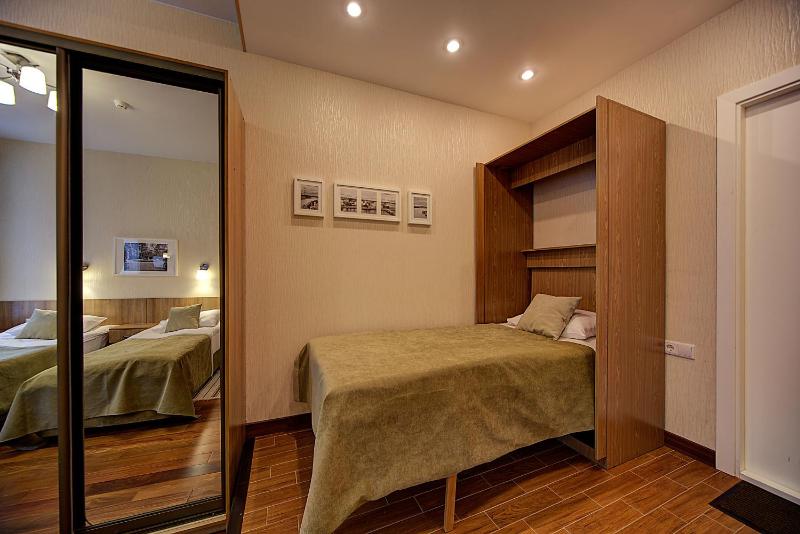 Standard Triple Room image 3