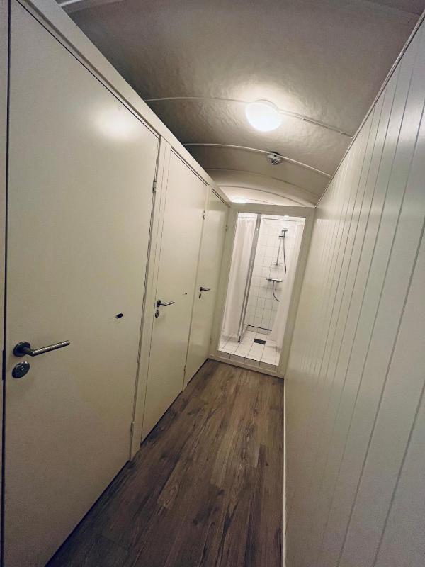 Quadruple Room with Shared Bathroom image 3