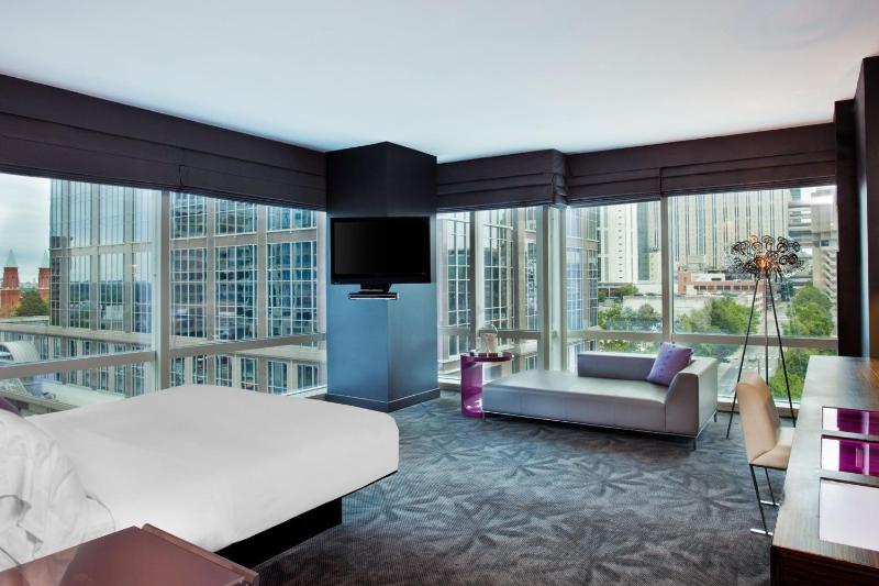Cool Corner, Guest room, 1 King, Corner room image 3