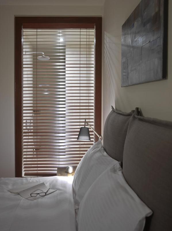 Double Room with Terrace image 3
